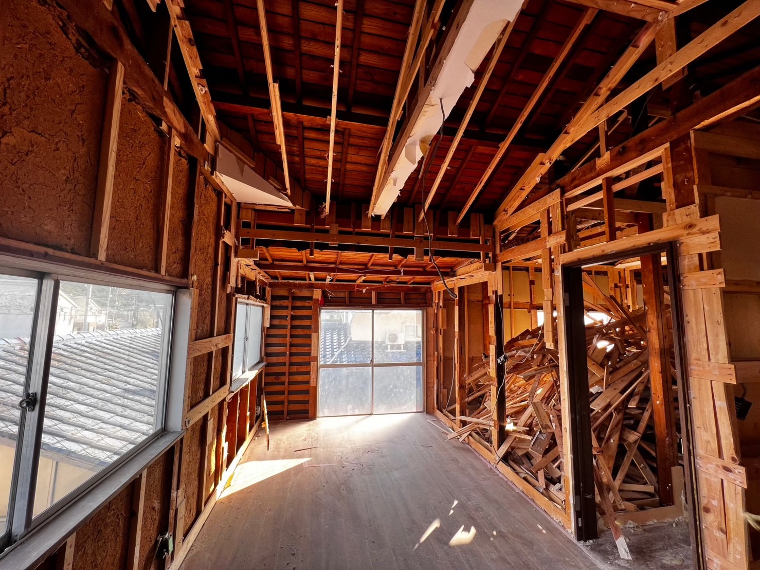 木造建物の解体費用相場と注意点｜スムーズに進めるポイント | 岡山で 